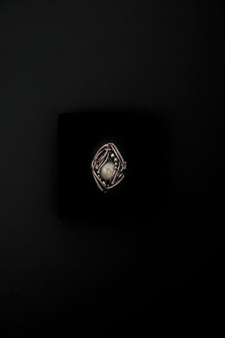 Collar de piedra de espectro 
