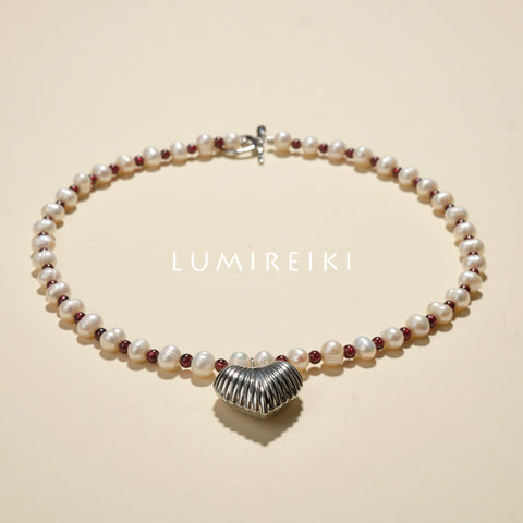 Tranquil Blaze Pearl Necklace